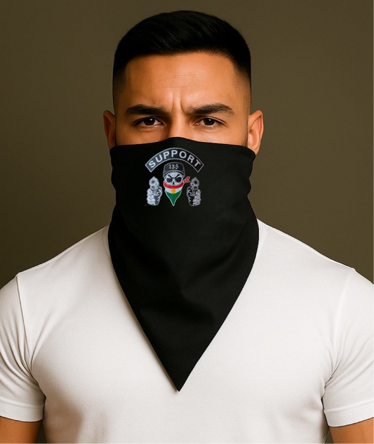 Support135 Bandana – Schwarzes Dreieckstuch mit Logo